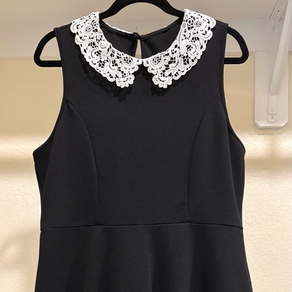 Hot Topic Black Dress with White Lace Collar